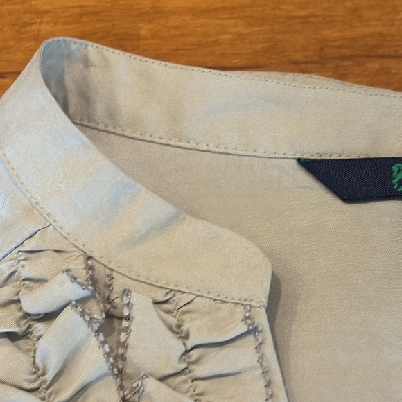 BODEN SILK BLOUSE WOMEN’S SIZE 10 EUC 100% SILK Pale Grey Gray V-Neck Ruffle 🩶 - Picture 7 of 16